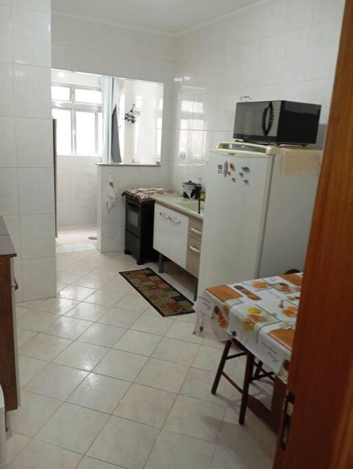 Seu Lar Em Asturias Appartement Guarujá Buitenkant foto