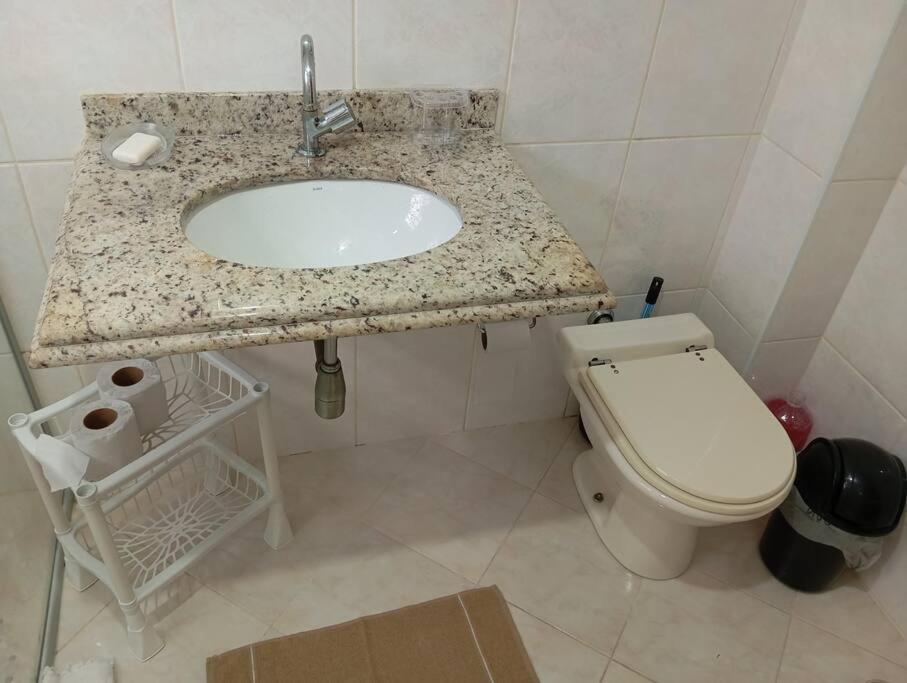 Seu Lar Em Asturias Appartement Guarujá Buitenkant foto